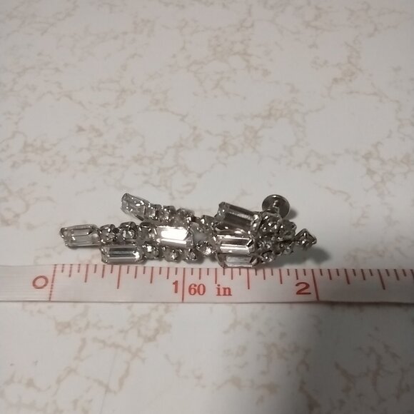 Beautiful and sparkly dangling earrings - Picture 5 of 12